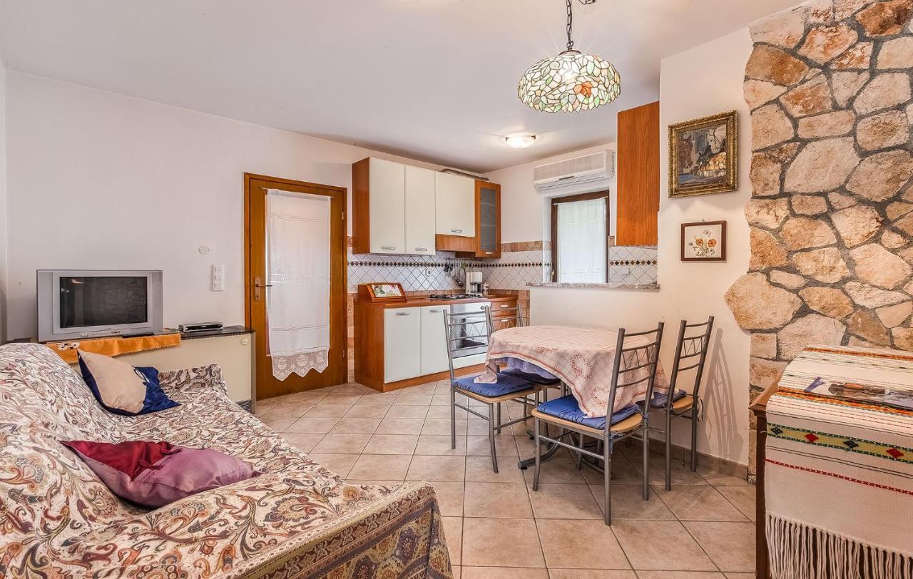 Jelena Apartment Porec Bagian luar foto