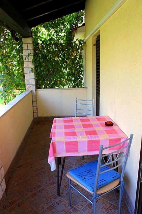 Jelena Apartment Porec Bagian luar foto