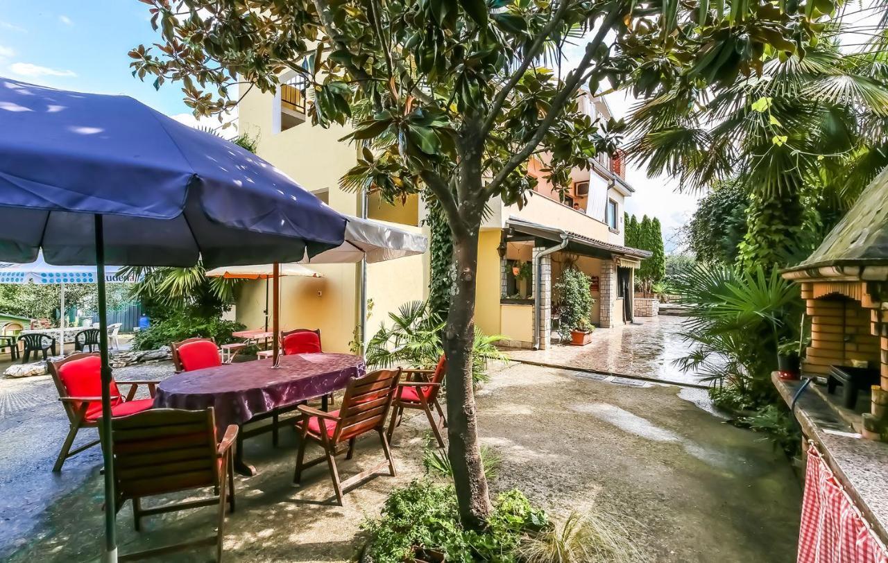 Jelena Apartment Porec Bagian luar foto