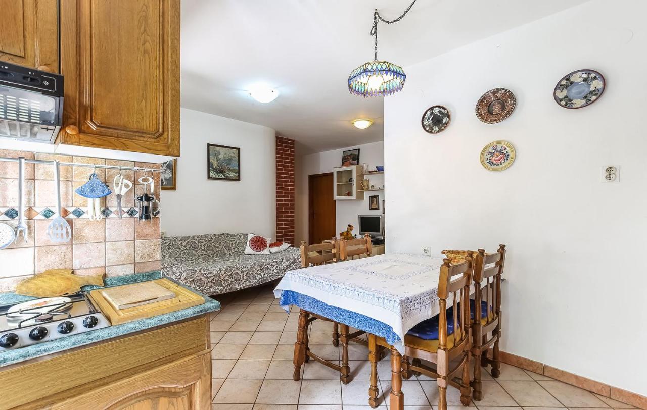 Jelena Apartment Porec Bagian luar foto