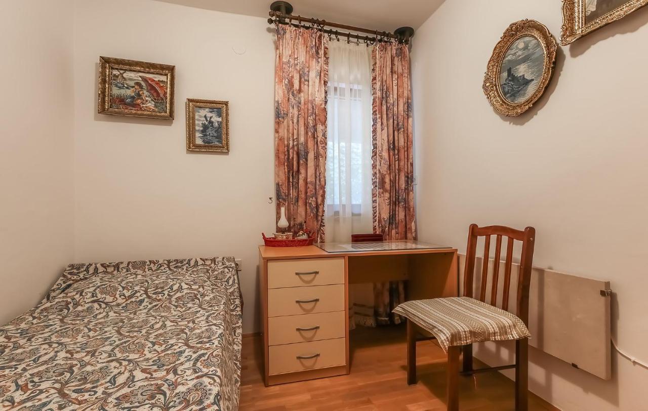 Jelena Apartment Porec Bagian luar foto